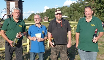 Die Sieger der Sportschützenwertung vom Trapstand, v.l. Eric Munck (SV Bardenitz), Detlef Mischek (Jüter-Bock-Schützen), Ralf Schrubstock (SV Bardenitz) und Mario Dossow (SV Bardenitz